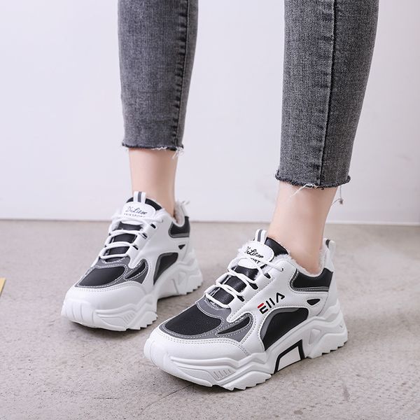 2019 winter new flat shoes women fashion simple color matching plus velvet warm and comfortable thick soles casual shoes, Black
2019 winter new flat shoes women fashion simple color matching plus velvet warm and comfortable thick soles casual shoes, Black