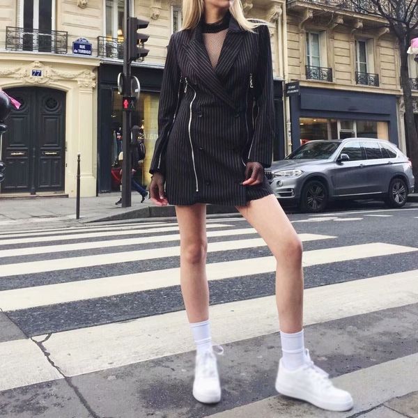 high street women suit korean belt striped long blazer v neck double breasted black sashes slim fit zipper outfit, White;black
high street women suit korean belt striped long blazer v neck double breasted black sashes slim fit zipper outfit, White;black