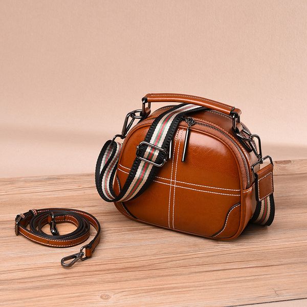 2019 new leather women's bags women's shoulder bags fashion messenger wide shoulder small round
2019 new leather women's bags women's shoulder bags fashion messenger wide shoulder small round