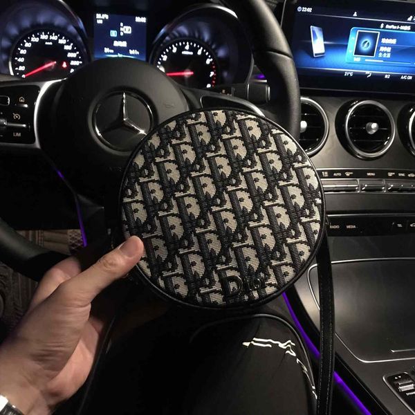 luxurious brand design dr round cake crossbody clutch satchel men women mini bumbag fashion hp chest packs street shoulder outdoor bags
luxurious brand design dr round cake crossbody clutch satchel men women mini bumbag fashion hp chest packs street shoulder outdoor bags