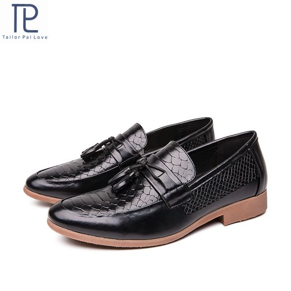 fashion brand men's business dress brogue shoes for wedding party retro leather black brown oxford shoes big size
fashion brand men's business dress brogue shoes for wedding party retro leather black brown oxford shoes big size