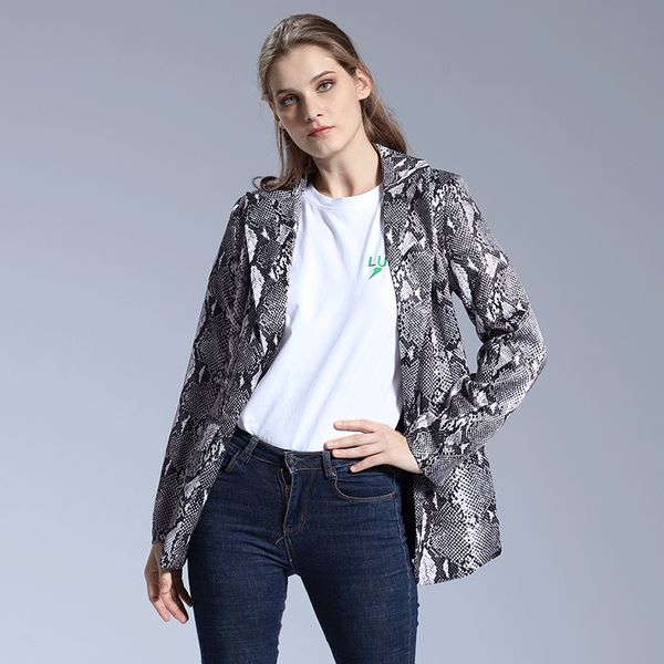 european and american small suit selling snakeskin print open long-sleeved fashion coat woman, White;black
european and american small suit selling snakeskin print open long-sleeved fashion coat woman, White;black