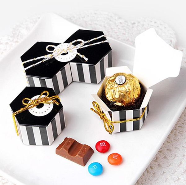 black strip/dots chocolate box favor boxes candy paper boxes cardboard gift wraping bonbonnieres
black strip/dots chocolate box favor boxes candy paper boxes cardboard gift wraping bonbonnieres