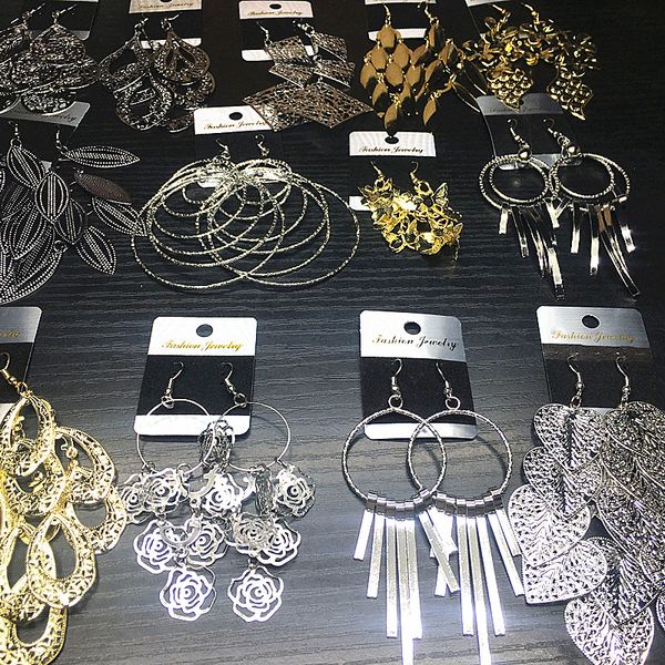 wholesale 20 pairs of women's dangle earrings mix styles fashion jewelry drop earrings hoop brand new party dress up, Silver
wholesale 20 pairs of women's dangle earrings mix styles fashion jewelry drop earrings hoop brand new party dress up, Silver