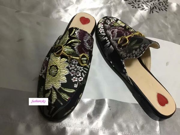 luxury mules 423513 princetown designer classic slippery metal buckle beach slippers soft lazy four seasons slippers, Black
luxury mules 423513 princetown designer classic slippery metal buckle beach slippers soft lazy four seasons slippers, Black