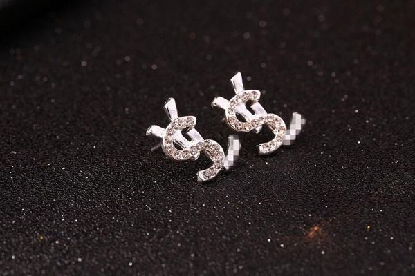 2018various letters dangle design earrings crystal enamel eardrop gold silver plated ear studs temperment women wedding jewelry0055, Gray
2018various letters dangle design earrings crystal enamel eardrop gold silver plated ear studs temperment women wedding jewelry0055, Gray