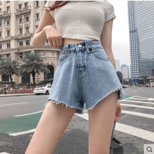 the blue irregular denim shorts since show thin waist burrs wide-legged pants
the blue irregular denim shorts since show thin waist burrs wide-legged pants