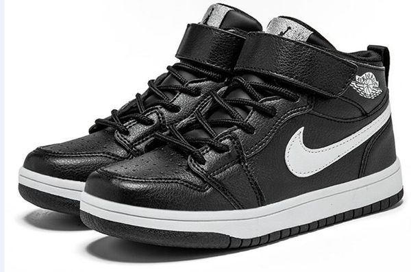free shipping Hot Sale Brand Children Casual Sport Shoes Boys And Girls Sneakers Children's Running Shoes For Kids size 28-35
free shipping Hot Sale Brand Children Casual Sport Shoes Boys And Girls Sneakers Children's Running Shoes For Kids size 28-35