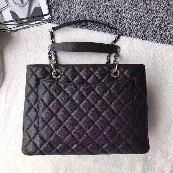 women's caviar leather handbag square striped bag metal chain shoulder bag in
women's caviar leather handbag square striped bag metal chain shoulder bag in