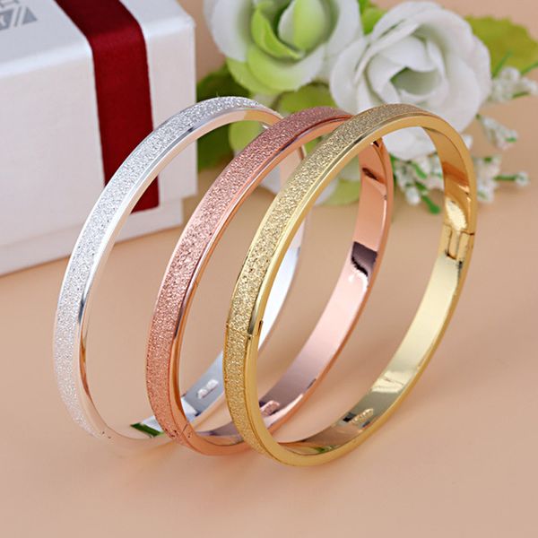 titanium steel classic bracelet bangle b15 for woman man size 16 and size 19 full cz bracelet jewelry no dust bag ,no box, Black
titanium steel classic bracelet bangle b15 for woman man size 16 and size 19 full cz bracelet jewelry no dust bag ,no box, Black