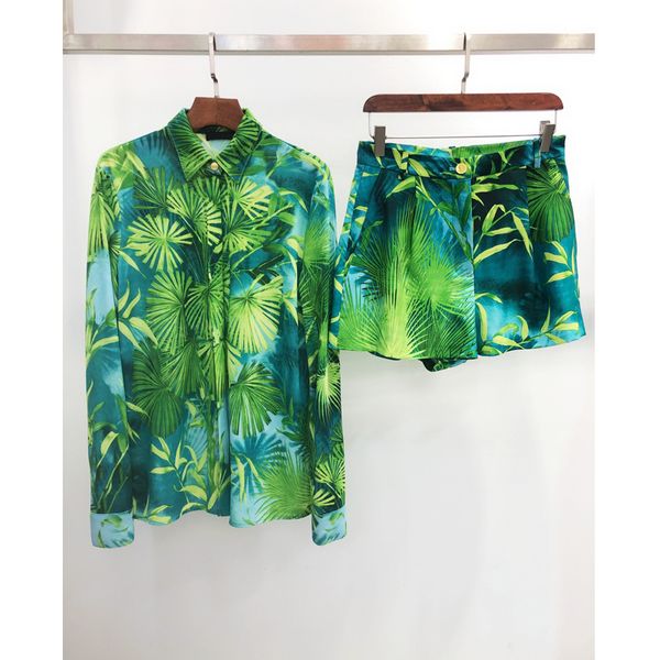 5.18 2020 summer new women elegant turn-down collar single breasted jungle print pattern long sleeve slim blouse, White
5.18 2020 summer new women elegant turn-down collar single breasted jungle print pattern long sleeve slim blouse, White