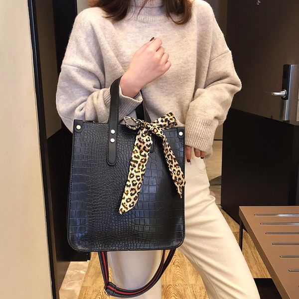 designer- new women's bag handbag designer designer lady handbag fashion handbag lady bag backpack haoxianmu/12
designer- new women's bag handbag designer designer lady handbag fashion handbag lady bag backpack haoxianmu/12