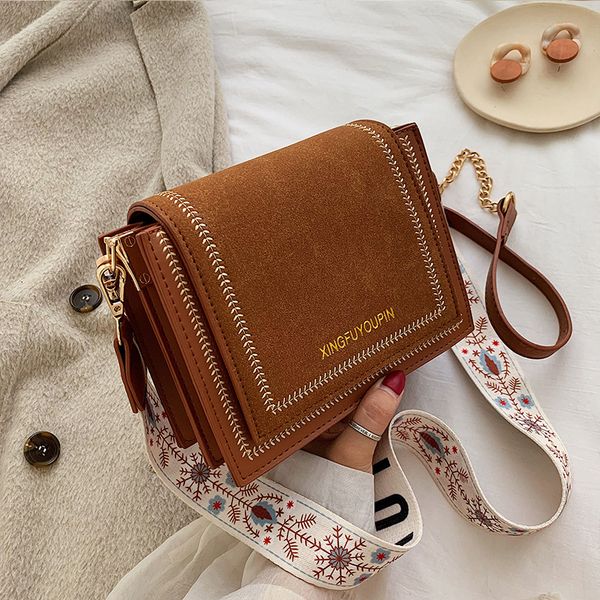 casual rivet chain small cross body bag for women 2020pu leather shoulder bag for women handbag
casual rivet chain small cross body bag for women 2020pu leather shoulder bag for women handbag