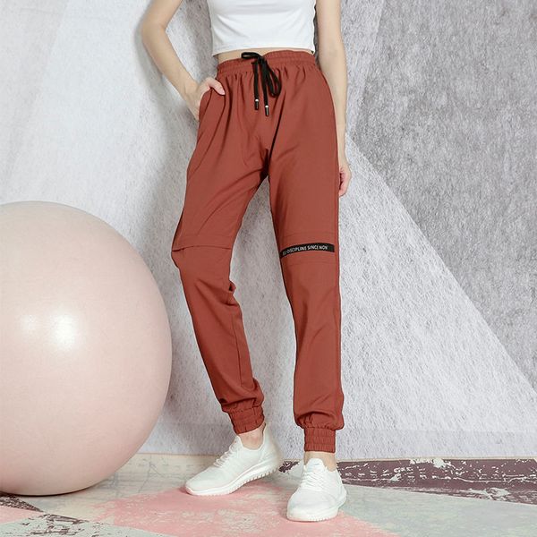 workout running pants women's yoga sport pants gym fitness training trousers quick dry women loose pockets jogging legging, Black;blue
workout running pants women's yoga sport pants gym fitness training trousers quick dry women loose pockets jogging legging, Black;blue