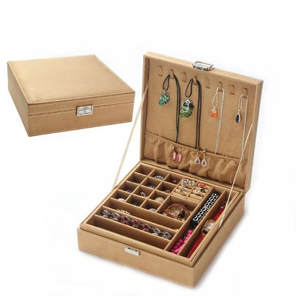 fashion velvet display box jewelry necklaces earrings bracelets rings storage boxes organizer gifts carrying cases for jewelry, Black;white
fashion velvet display box jewelry necklaces earrings bracelets rings storage boxes organizer gifts carrying cases for jewelry, Black;white