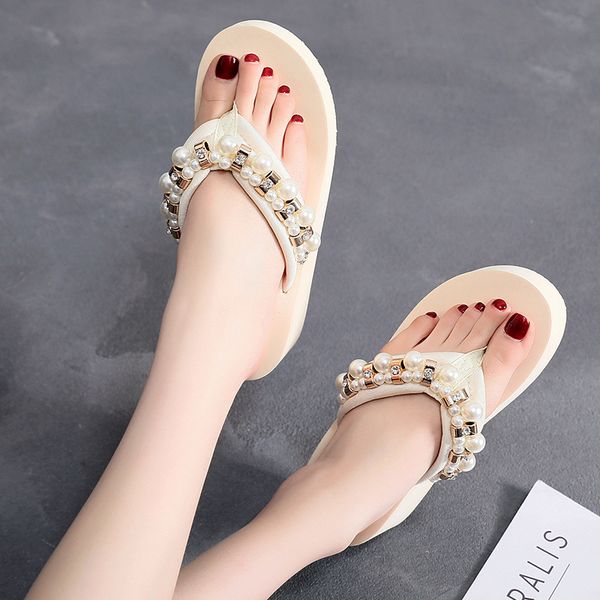 2019 new fashion sandals pearl slippers high-heel non-skid platform women flip flops metal decorative beach lady sandals, Black
2019 new fashion sandals pearl slippers high-heel non-skid platform women flip flops metal decorative beach lady sandals, Black
