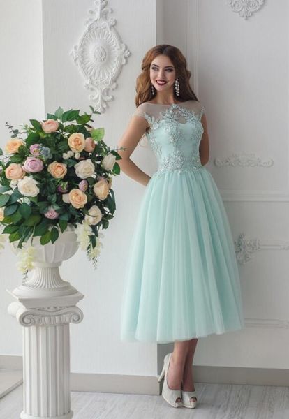 2019 scoop neck a-line tea length short prom dresses bateau applique tulle back lace-up dresses mint vintage prom party dresses homcomin, Black
2019 scoop neck a-line tea length short prom dresses bateau applique tulle back lace-up dresses mint vintage prom party dresses homcomin, Black