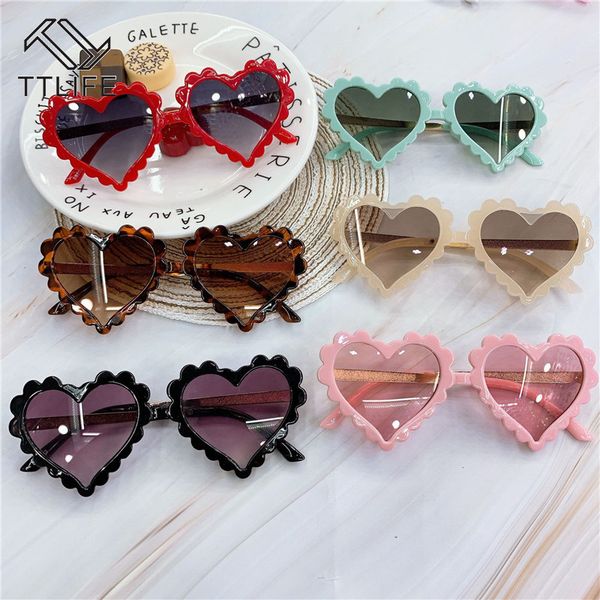 ttlife heart kids sunglasses baby 2020 fashion new cute love plastic pink sun glasses girls boys uv400 sunglasses okulry oculos, White;black
ttlife heart kids sunglasses baby 2020 fashion new cute love plastic pink sun glasses girls boys uv400 sunglasses okulry oculos, White;black
