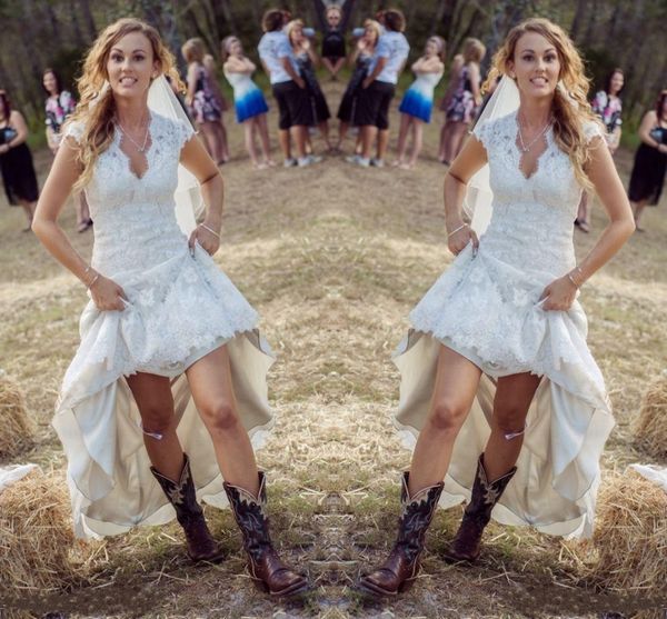 vintage country wedding dresses v neck cap sleeves floor length white lace wedding dresses cowgirls high low backless bridal wedding gowns
vintage country wedding dresses v neck cap sleeves floor length white lace wedding dresses cowgirls high low backless bridal wedding gowns