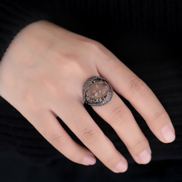 gem's ballet natural smoky quartz gemstone cocktail ring 925 sterling sliver vintage gothic rings for women gift party jewelry y200321, Slivery;golden
gem's ballet natural smoky quartz gemstone cocktail ring 925 sterling sliver vintage gothic rings for women gift party jewelry y200321, Slivery;golden