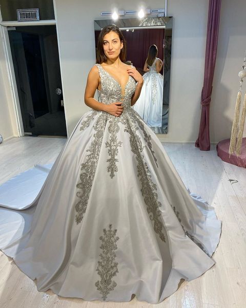 blush pink luxurious lace beaded quinceanera prom dresses deep v-neck satin ball gown evening party sweet 16 dress zj196, Blue;red
blush pink luxurious lace beaded quinceanera prom dresses deep v-neck satin ball gown evening party sweet 16 dress zj196, Blue;red