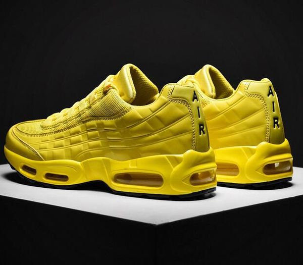 the est men's air cushion sneakers bright and cool breathable basketball tide shoes student running shoes 7-13 ing
the est men's air cushion sneakers bright and cool breathable basketball tide shoes student running shoes 7-13 ing