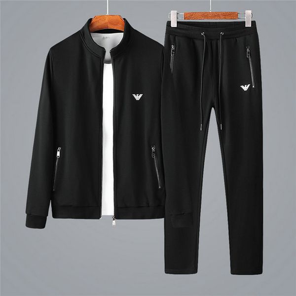2020 новый спорт и отдых piece set italy костюма мужских вышитого отворот sportswear.luxury дизайнер бренд мужского бегунов футбол костюм, Gray
2020 новый спорт и отдых piece set italy костюма мужских вышитого отворот sportswear.luxury дизайнер бренд мужского бегунов футбол костюм, Gray