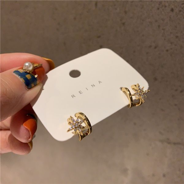2019 new women korean small contracted delicate crystal star stud earrings classic style fashion jewelry earrings, Golden;silver
2019 new women korean small contracted delicate crystal star stud earrings classic style fashion jewelry earrings, Golden;silver