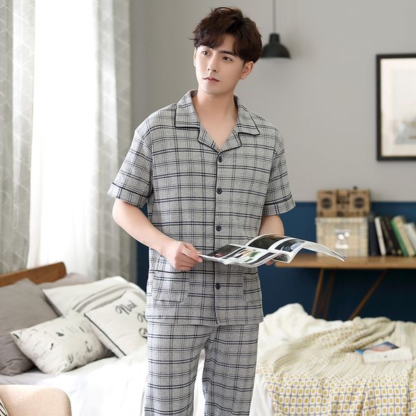 summer men pajamas short sleeve cotton sleepwear men pajamas sets casual homewear male nightwear short set pyjamas, Black;brown
summer men pajamas short sleeve cotton sleepwear men pajamas sets casual homewear male nightwear short set pyjamas, Black;brown