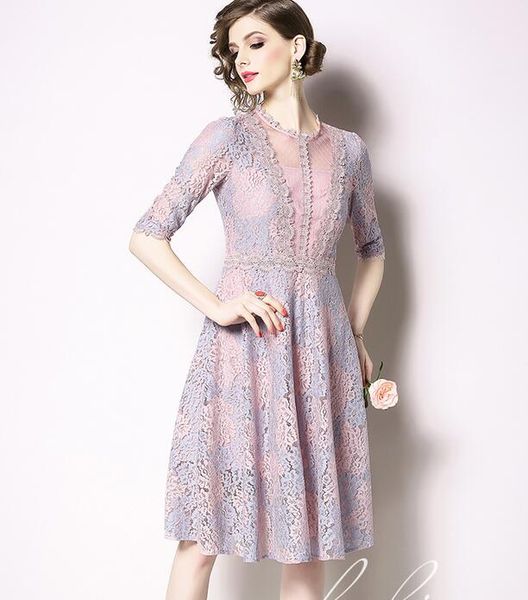 2019 spring and summer new two-color lace mini dress lace dress european and american ladies mesh in the long section a-line skirt, Black;pink
2019 spring and summer new two-color lace mini dress lace dress european and american ladies mesh in the long section a-line skirt, Black;pink