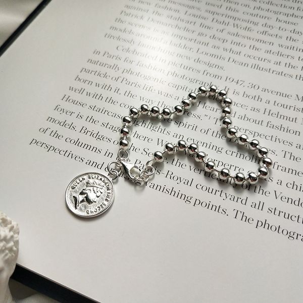 new 925 sterling silver bead figure bracelets silver round bead queen figure charm bracelets for women 925 jewelry 2018, Golden;silver
new 925 sterling silver bead figure bracelets silver round bead queen figure charm bracelets for women 925 jewelry 2018, Golden;silver