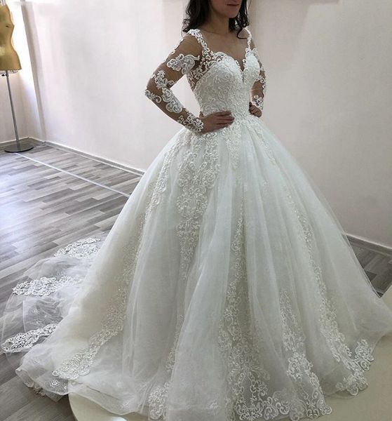 vintage lace long sleeves wedding dresses v-neck long plus size lace up back court train lace applique princess ball gown bride gowns, White
vintage lace long sleeves wedding dresses v-neck long plus size lace up back court train lace applique princess ball gown bride gowns, White