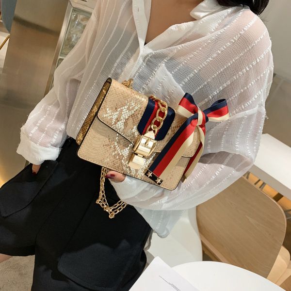 ladies shoulder bag new women's bag 2020 spring fashion handbag stone pattern tote broadband crossbody
ladies shoulder bag new women's bag 2020 spring fashion handbag stone pattern tote broadband crossbody