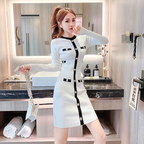 2020 new fashion temperament round neck long-sleeved slim waist slimming mid-length hip knitted dress women, White;black
2020 new fashion temperament round neck long-sleeved slim waist slimming mid-length hip knitted dress women, White;black