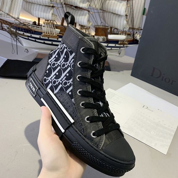 2020qx designer men and women couples leisure luxury casual shoes men shoes size 38-45 women shoes size 35-42, Red;white
2020qx designer men and women couples leisure luxury casual shoes men shoes size 38-45 women shoes size 35-42, Red;white