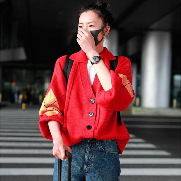 1225 новое прибытие 2020 весна свитер отворотом шеи пуловер с длинным рукавом красный бренд тот же стиль свитер роскошный цзясин, White;black
1225 новое прибытие 2020 весна свитер отворотом шеи пуловер с длинным рукавом красный бренд тот же стиль свитер роскошный цзясин, White;black