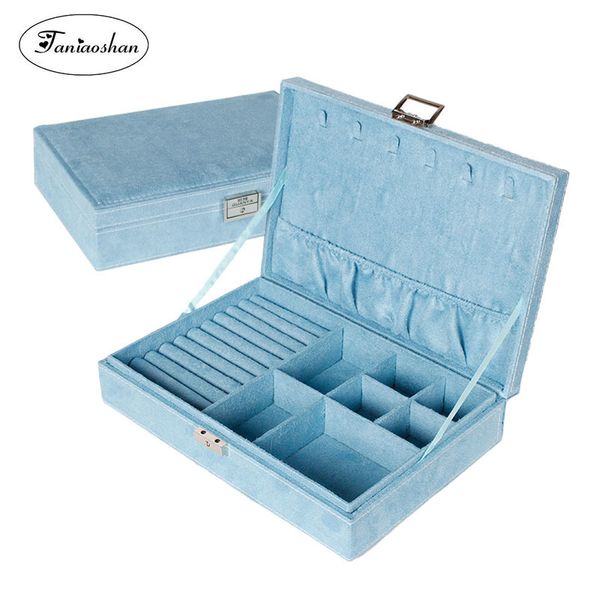 new type flannel jewelry box korean style ring earrings storage box fashion lovely princess jewelry box birthday gift for girl t190629, Black;white
new type flannel jewelry box korean style ring earrings storage box fashion lovely princess jewelry box birthday gift for girl t190629, Black;white