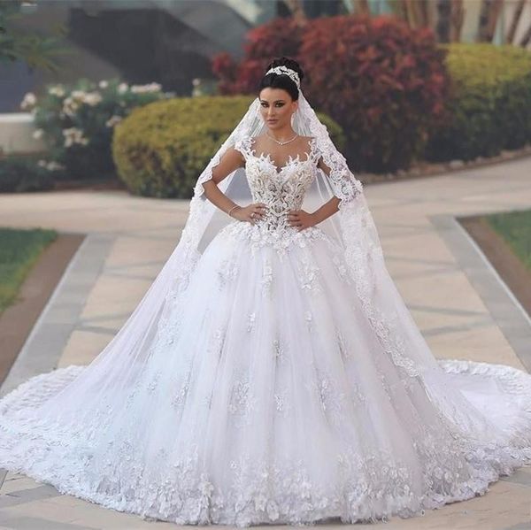 Plus Size 2019 White Ball Gown Wedding Dresses See Through Bodice Lace Wedding Gowns Royal Train Luxury Bridal Dress Vestido de noiva
Plus Size 2019 White Ball Gown Wedding Dresses See Through Bodice Lace Wedding Gowns Royal Train Luxury Bridal Dress Vestido de noiva