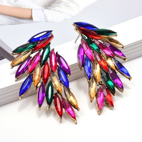 new fashion wing-shaped hollowed-out metal colorful crystals drop earrings fine rhinestone jewelry accessories for women, Silver
new fashion wing-shaped hollowed-out metal colorful crystals drop earrings fine rhinestone jewelry accessories for women, Silver