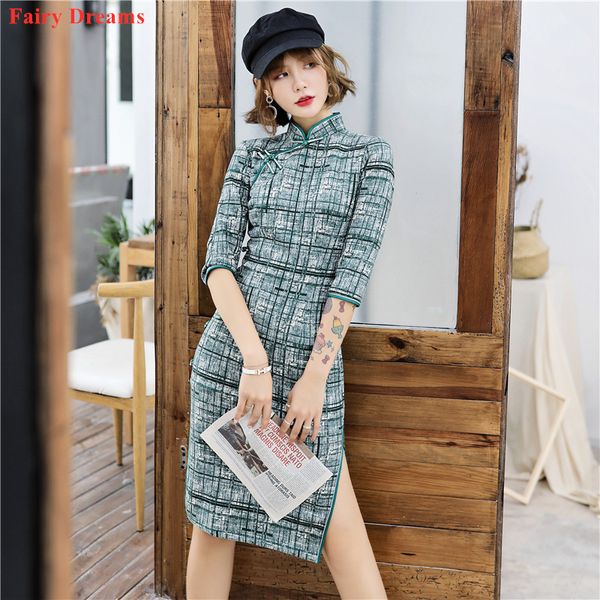 ethnic clothing chinese dress qipao woman side split green red half sleeve summer cheongsam traditional china for women 2021
ethnic clothing chinese dress qipao woman side split green red half sleeve summer cheongsam traditional china for women 2021