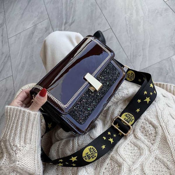 shujin flap crossbody bags for women 2019 pu leather lock shoulder messenger bag for girl handbag bolsas ladies phone purse
shujin flap crossbody bags for women 2019 pu leather lock shoulder messenger bag for girl handbag bolsas ladies phone purse