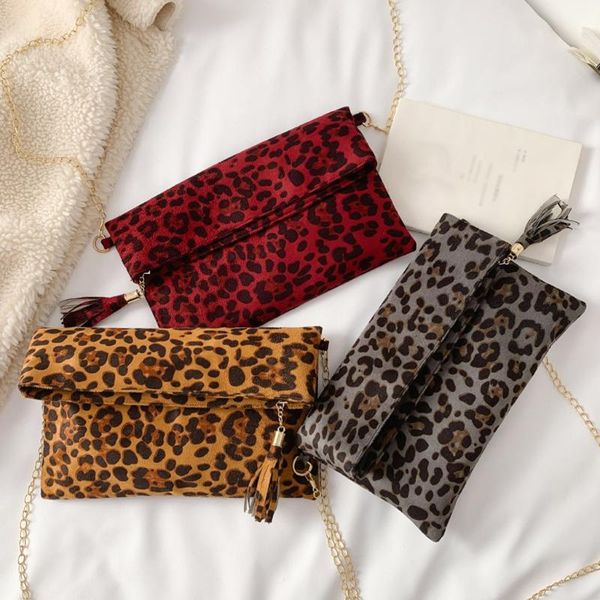 женщины leopard печать засов закрылки малой квадратная подголовник crossbody сумка сумка для девочки сумки дама кошелек bolso mujer
женщины leopard печать засов закрылки малой квадратная подголовник crossbody сумка сумка для девочки сумки дама кошелек bolso mujer
