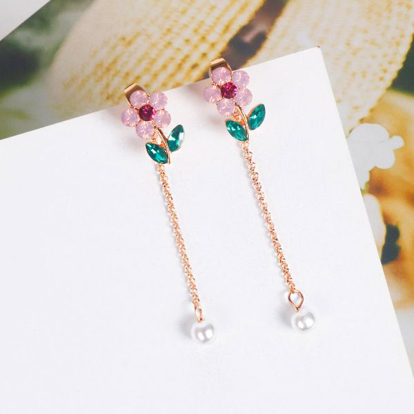 new flowers pearl earrings female petals long tassel earrings net red personality exaggerated, Golden;silver
new flowers pearl earrings female petals long tassel earrings net red personality exaggerated, Golden;silver