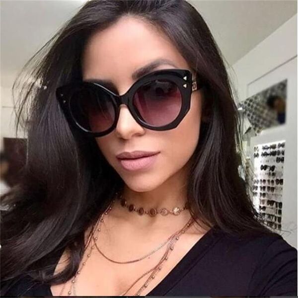 2018 luxury oversized rivet sunglasses women retro brand designer large square sun glasses female vintage glasses uv400, White;black
2018 luxury oversized rivet sunglasses women retro brand designer large square sun glasses female vintage glasses uv400, White;black