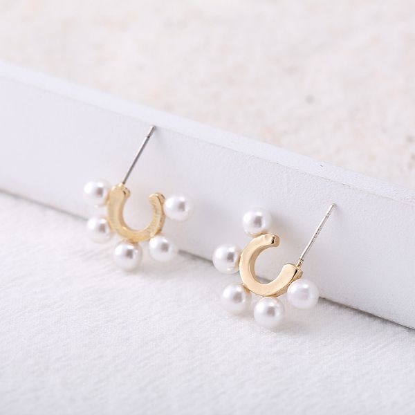 2019 korean vintage new gold color metal geometric small circle pearl flower earrings for women girl party wedding jewelry gift, Golden;silver
2019 korean vintage new gold color metal geometric small circle pearl flower earrings for women girl party wedding jewelry gift, Golden;silver