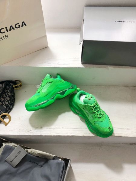 2020 new zx couple high-quality thick bottom sports casual couple air cushion casual sports shoes
2020 new zx couple high-quality thick bottom sports casual couple air cushion casual sports shoes