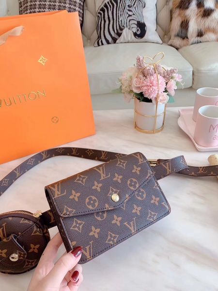 the holiday gift bags for men and women leather handbags leather shoulder bag handbag party bag size: 18 x13 models 193, 180
the holiday gift bags for men and women leather handbags leather shoulder bag handbag party bag size: 18 x13 models 193, 180