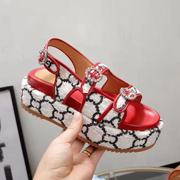 woman sandals slippers fashion shoes with box shoes big bottom gear bottom sneaker casual shoes trainers sports eu:35-43 05, Black
woman sandals slippers fashion shoes with box shoes big bottom gear bottom sneaker casual shoes trainers sports eu:35-43 05, Black