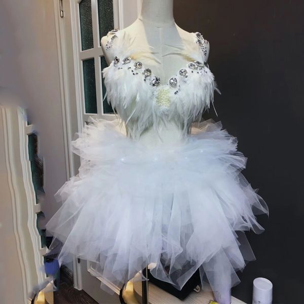 white feathers with rhinestone cute bikini tutu skirt suit festival party female singer performance stage wear dj398, Black;red
white feathers with rhinestone cute bikini tutu skirt suit festival party female singer performance stage wear dj398, Black;red