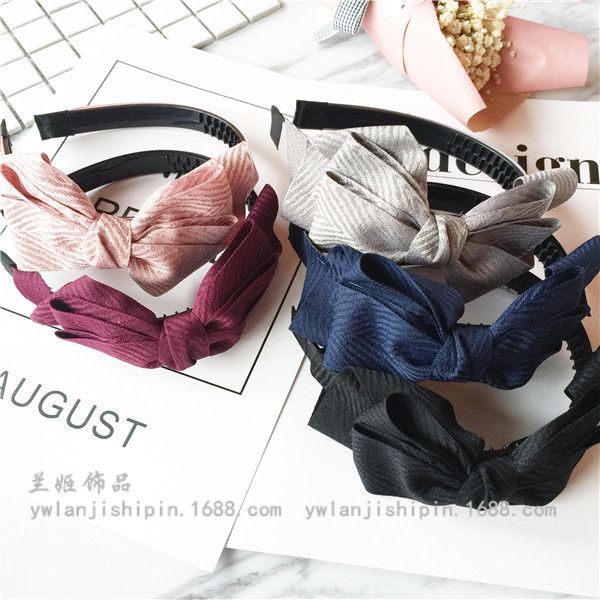 2016 autumn and winter new style korean-style hair accessories large rims fabric ultra large bow toothed hair bands headband hai, Brown
2016 autumn and winter new style korean-style hair accessories large rims fabric ultra large bow toothed hair bands headband hai, Brown